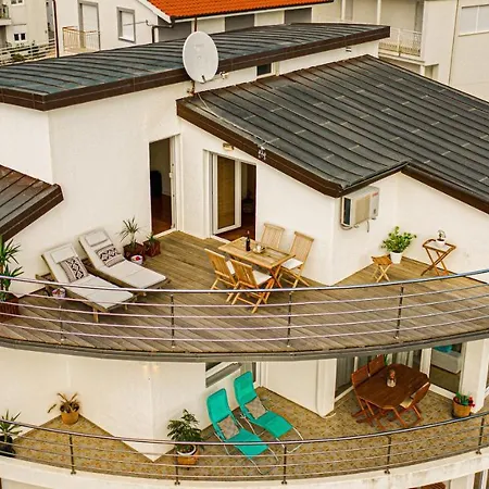 Aqua Apartment *