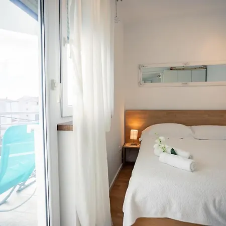 Aqua Apartment *